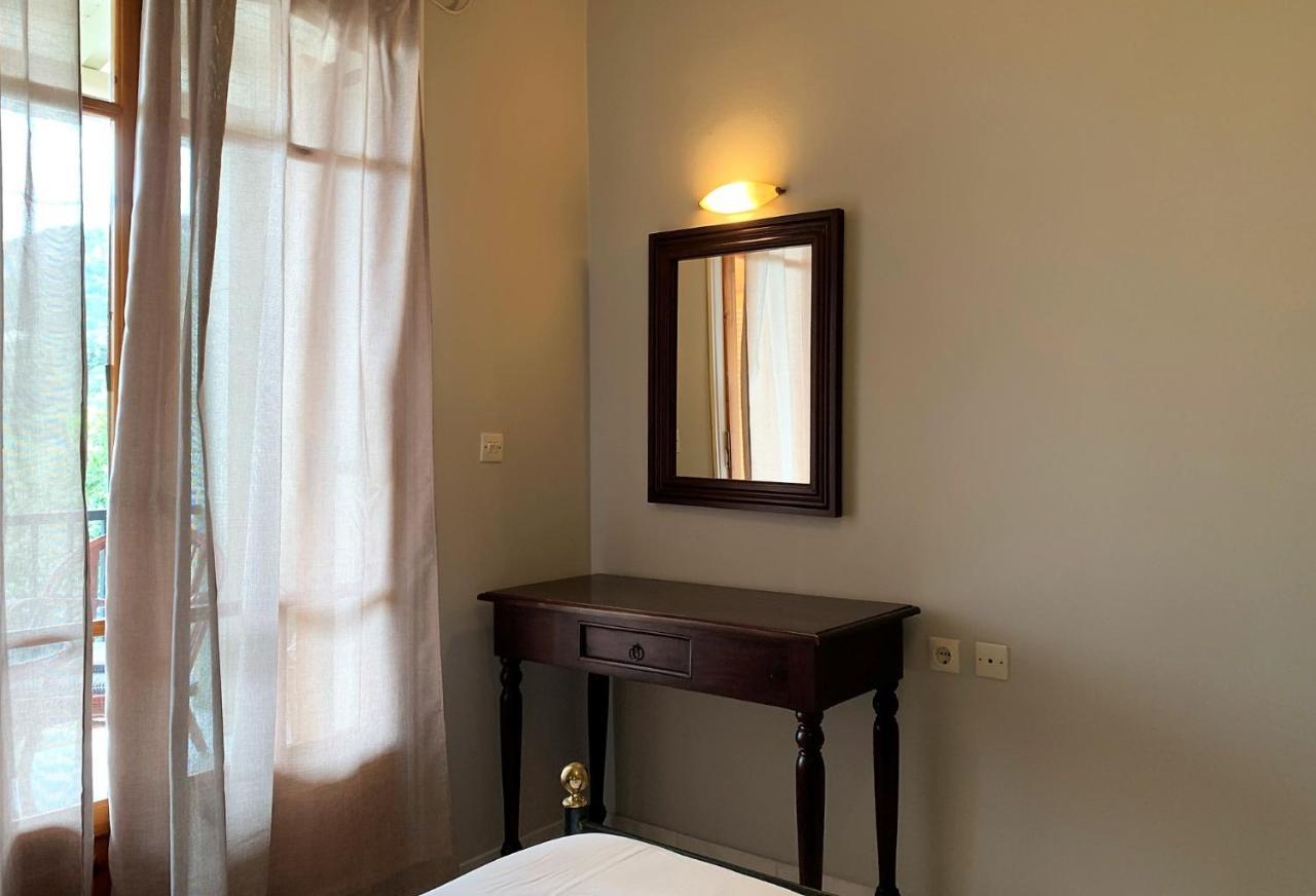 קרי Katerinas Inn Apartments מראה חיצוני תמונה