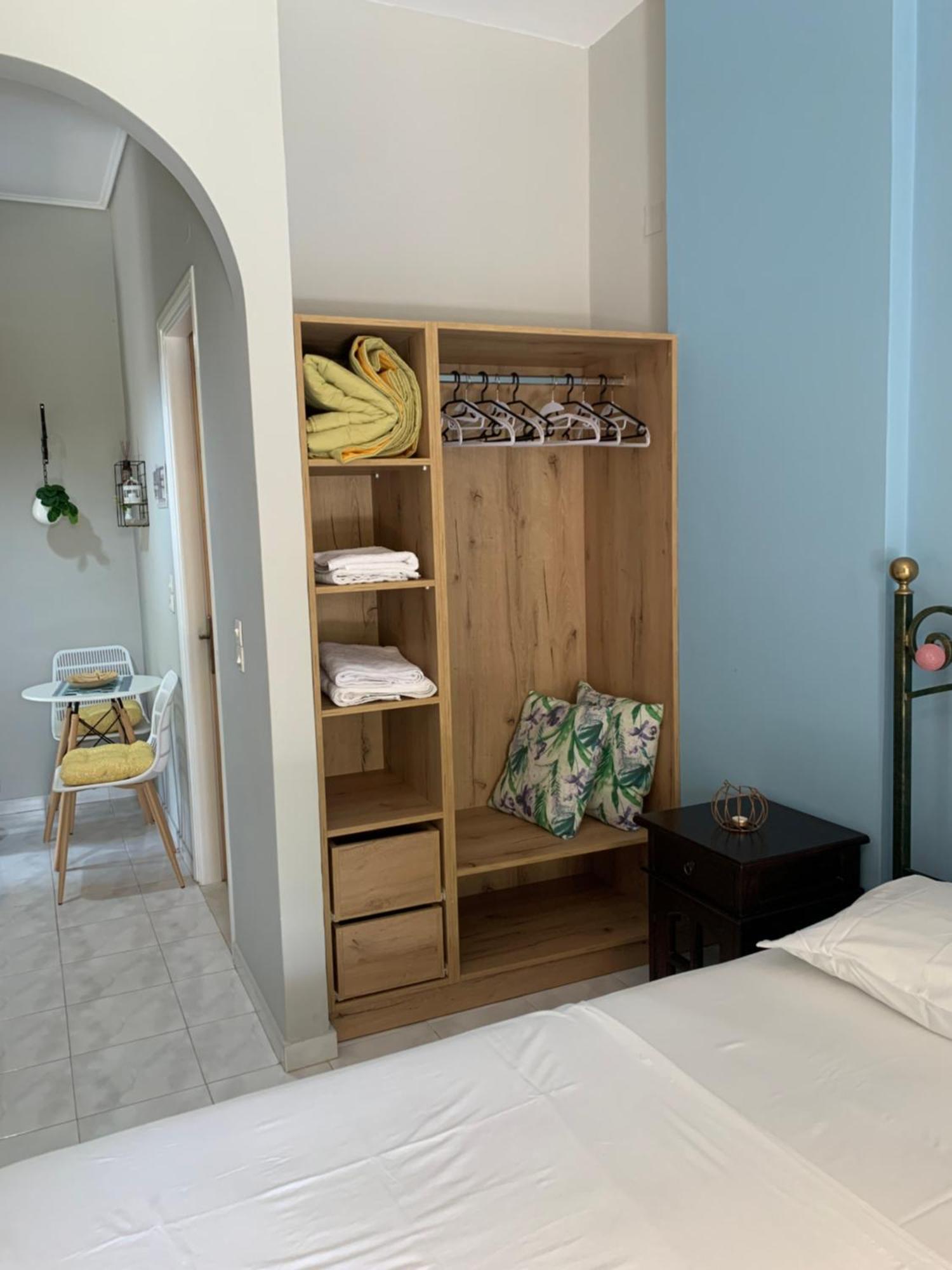 קרי Katerinas Inn Apartments מראה חיצוני תמונה
